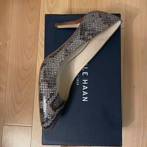 Cole hann pumps! Great for work